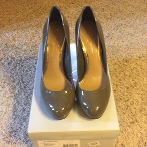 Jessica Simpson heels